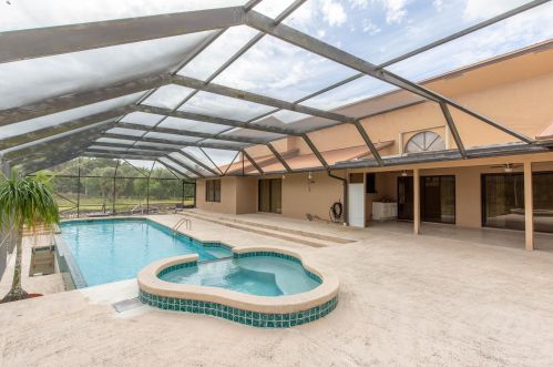 16494 Deer Path Ln, Town Of Loxahatchee Groves, FL 33470-5013