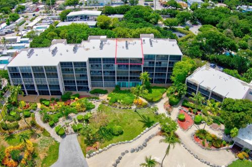 97652 Overseas Hwy, Key Largo FL  33037-2214 exterior