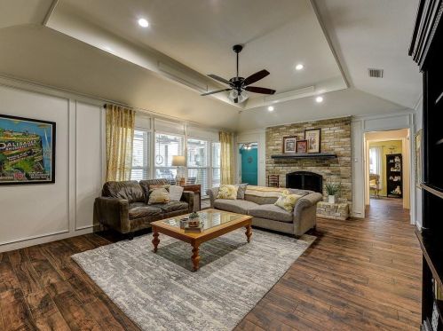 1218 Huntington Dr, Richardson TX  75080-2929 exterior