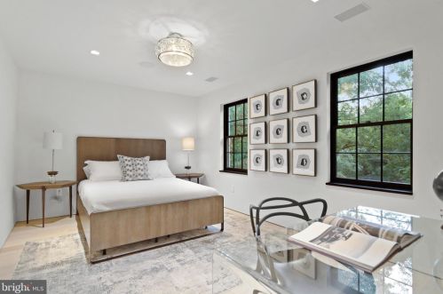 1683 34 St, Washington DC 20007-2709 exterior