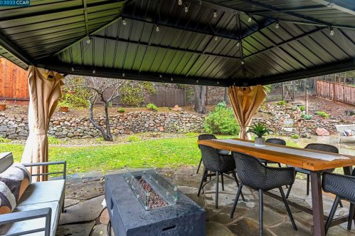 5613 Mount Hood Ct, Pacheco CA  94553-5837 exterior