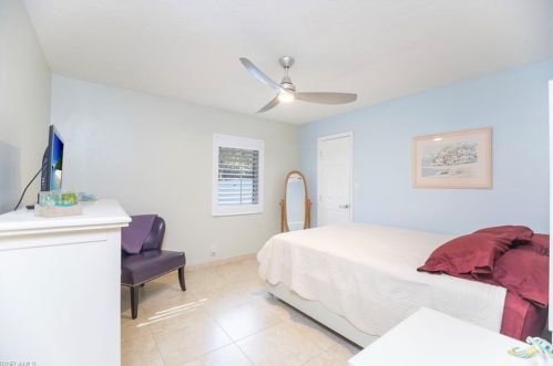 6100 Green Blvd, Naples FL  34116-4824 exterior