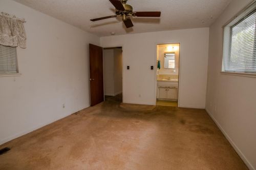 4 Casa Linda Dr, Woodland CA  95695-4612 exterior