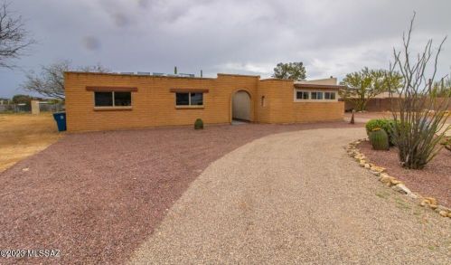 9352 Vallarta Trl, Tucson, AZ 85749-9672