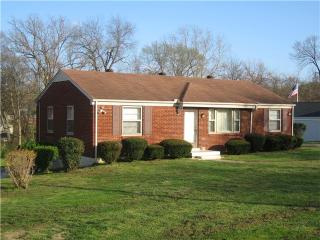 3922 Ridge Dr, Nashville, TN 37211-5558