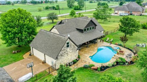 15878 White Settlement Rd, Fort Worth, TX 76108-9018