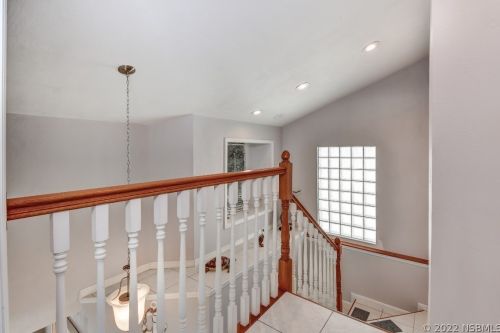 4241 Atlantic Ave, Daytona Beach FL 32127-7004 exterior