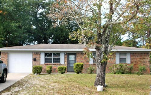 32 Audrey Dr, Fort Walton Beach, FL 32548-4548