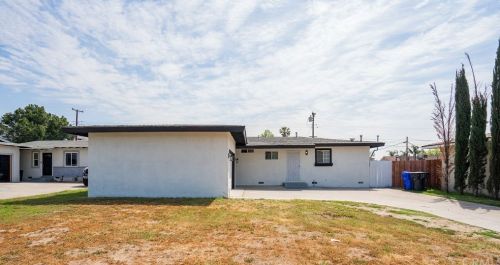 3533 Golden Ave, San Bernardino, CA 92404-6620