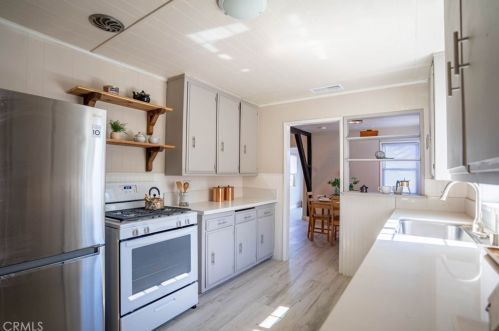 20135 Grand Ave, Wildomar CA  92595-9370 exterior