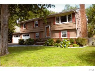 157 Prudence Dr, Stamford, CT 06907-1220