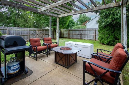 245 Key Blvd, Pataskala OH  43062-8121 exterior