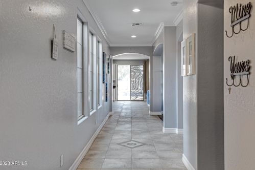 5508 83rd Dr, Glendale, AZ 85305-2911