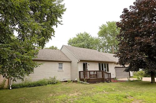 1504 Mitscher Ave, Eau Claire, WI 54701-7364