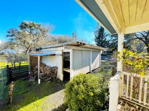 1890 Hill Rd, Willits CA  95490-9795 exterior