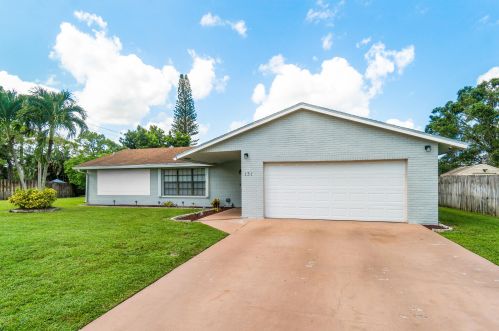 131 Raven Ct, West Palm Beach, FL 33411-1713