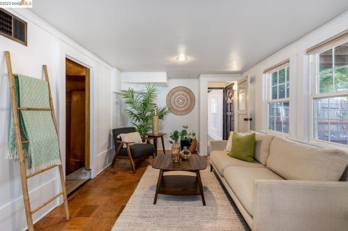 3963 Coolidge Ave, Oakland CA  94602-3428 exterior