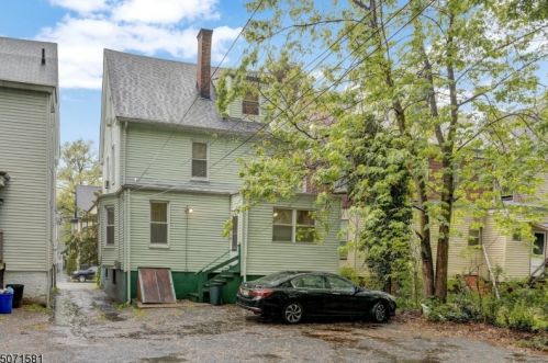 68 Eppirt St, East Orange NJ  07018-2505 exterior
