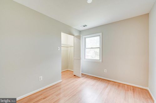 626 Worchester St, Herndon VA  20170-3139 exterior
