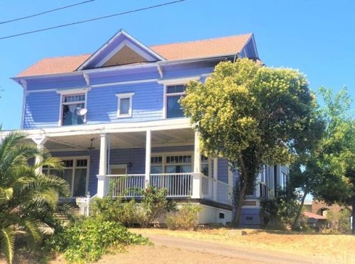 210 1st St, Lakeport CA  95453-4704 exterior