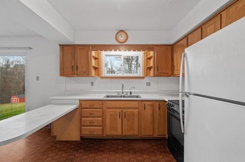 2557 Nicholson Rd, Sewickley PA  15143-8502 exterior