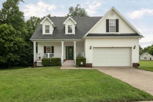 3806 Oakburn Ct, Louisville, KY 40258-3820