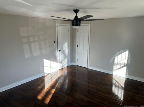 7 Arlington Hts, Norwich CT  06360-1801 exterior