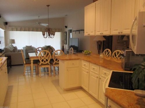 4158 Los Altos Ct, Naples FL  34109-1312 exterior