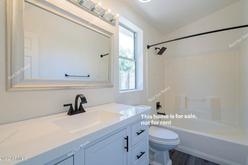 541 Soho Ln, Chandler AZ  85225-8250 exterior