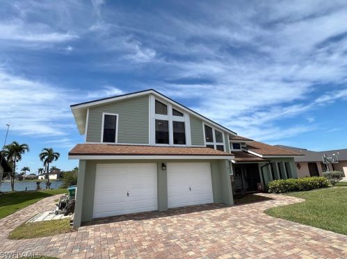 1008 4th Pl, Cape Coral, FL 33990-1520
