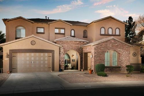 943 Benrich Dr, Gilbert, AZ 85295-8353