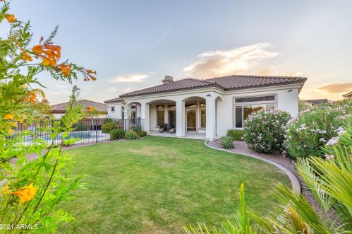 5421 Milton Dr, Cave Creek AZ  85331-2452 exterior