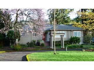 833 K St, Washougal, WA 98671-1138