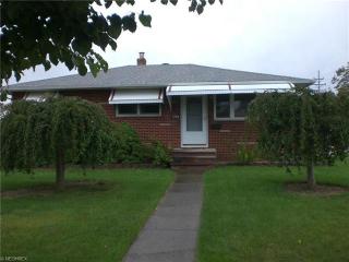 5706 Defiance Ave, Cleveland, OH 44142-2517