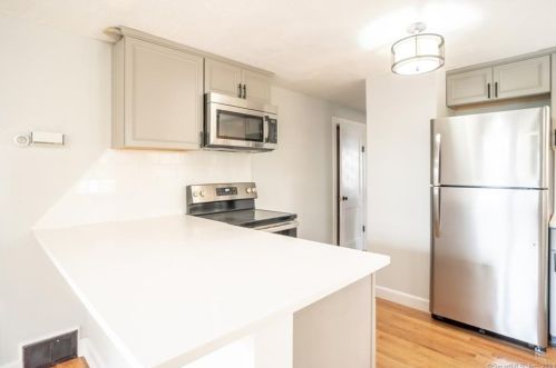 233 Birch St, Bristol CT  06010-7835 exterior