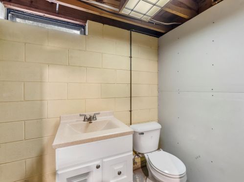 3319 Bellevue Pl, Two Rivers WI  54241-1527 exterior