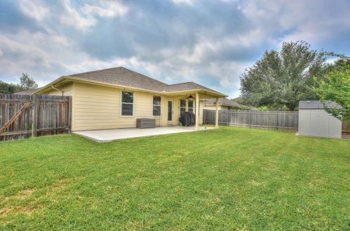 30119 Drifting Meadow Dr, Georgetown TX 78628-3716 exterior