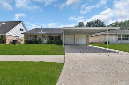 753 Columbia Ln, Deer Park, TX 77536-6307