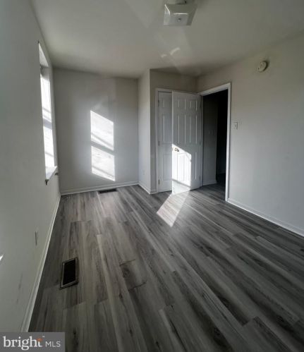 402 Adams St, Wilmington DE  19801-2017 exterior