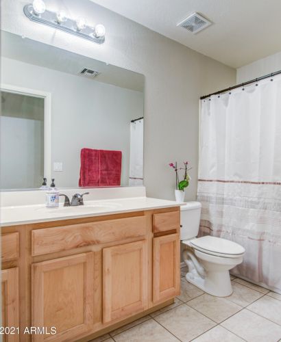 4057 Summer Ct, Gilbert AZ  85297-6602 exterior