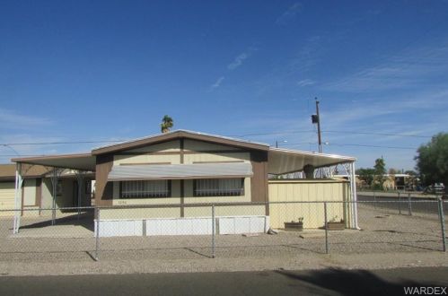 2050 Diamond Dr, Bullhead City AZ  86442-5439 exterior
