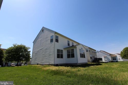 132 Parkers Dr, Dover DE  19904-1467 exterior