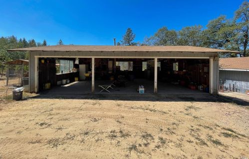 22619 Eastside Rd, Willits CA  95490-9780 exterior