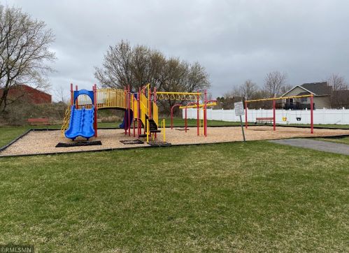 1251 Stone Ridge Rd, Sauk Rapids MN  56379-2583 exterior