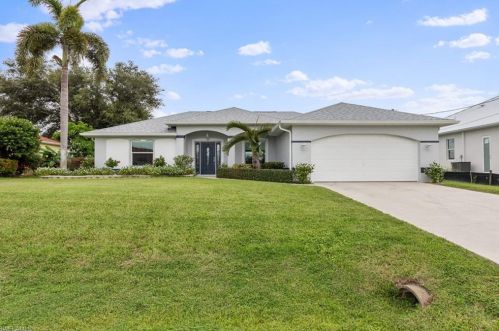 119 21st St, Cape Coral, FL 33990-4374