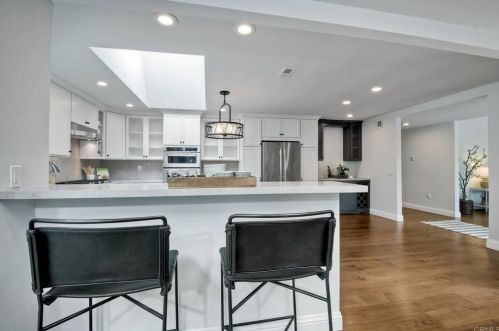 1763 Gascony Rd, Encinitas CA  92024-1226 exterior
