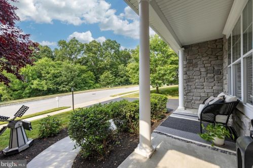 2916 Honeymead Rd, Downingtown, PA 19335-6022