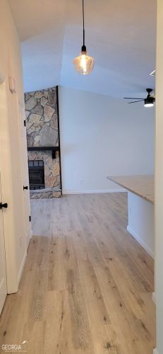 1073 Mainstreet Valley Dr, Stone Mountain GA  30088-2728 exterior