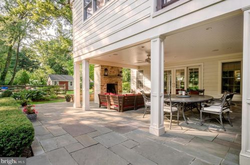 527 Tennis Ave, Prospectville PA 19002-6016 exterior