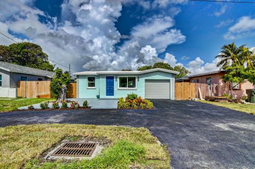 338 5th Ave, Delray Beach, FL 33483-5209